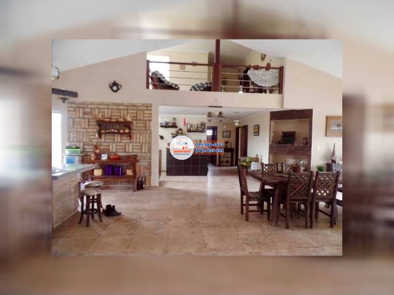 C1168 Amplia vivienda con terreno de venta